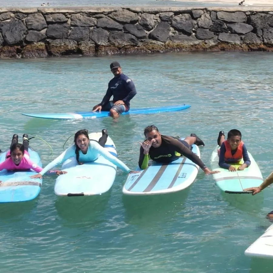 Waikiki Surf Lessons Beginner Surf Classes In Oahu Hawaii Surfing 